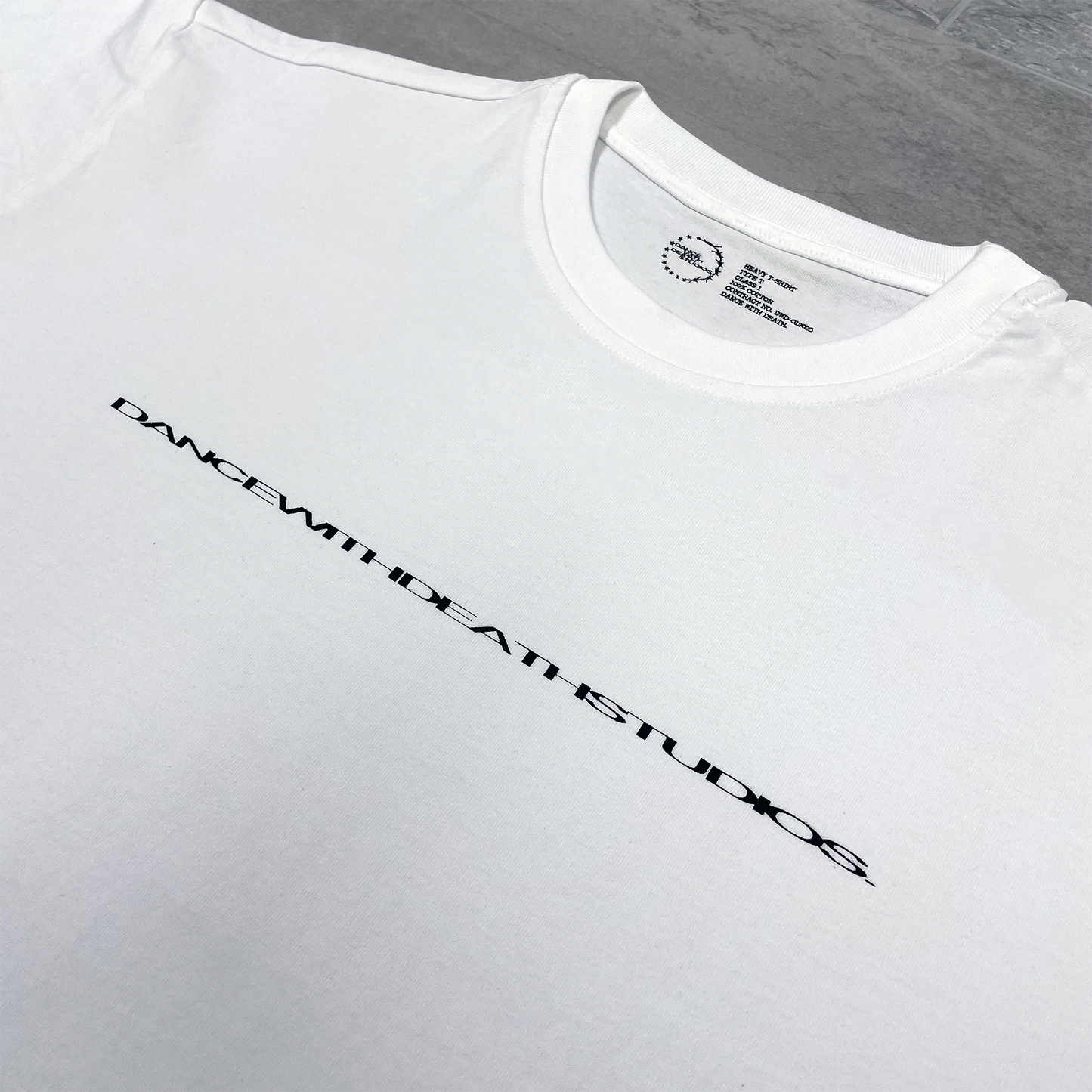 'NO MAN LEFT BEHIND' GRAPHIC LOGO TEE